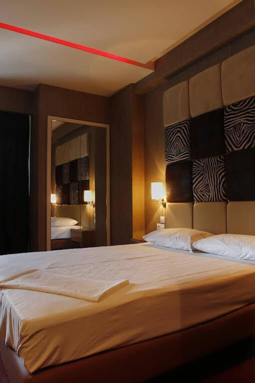 Lacoba Hotel (Adults Only) Афины Экстерьер фото